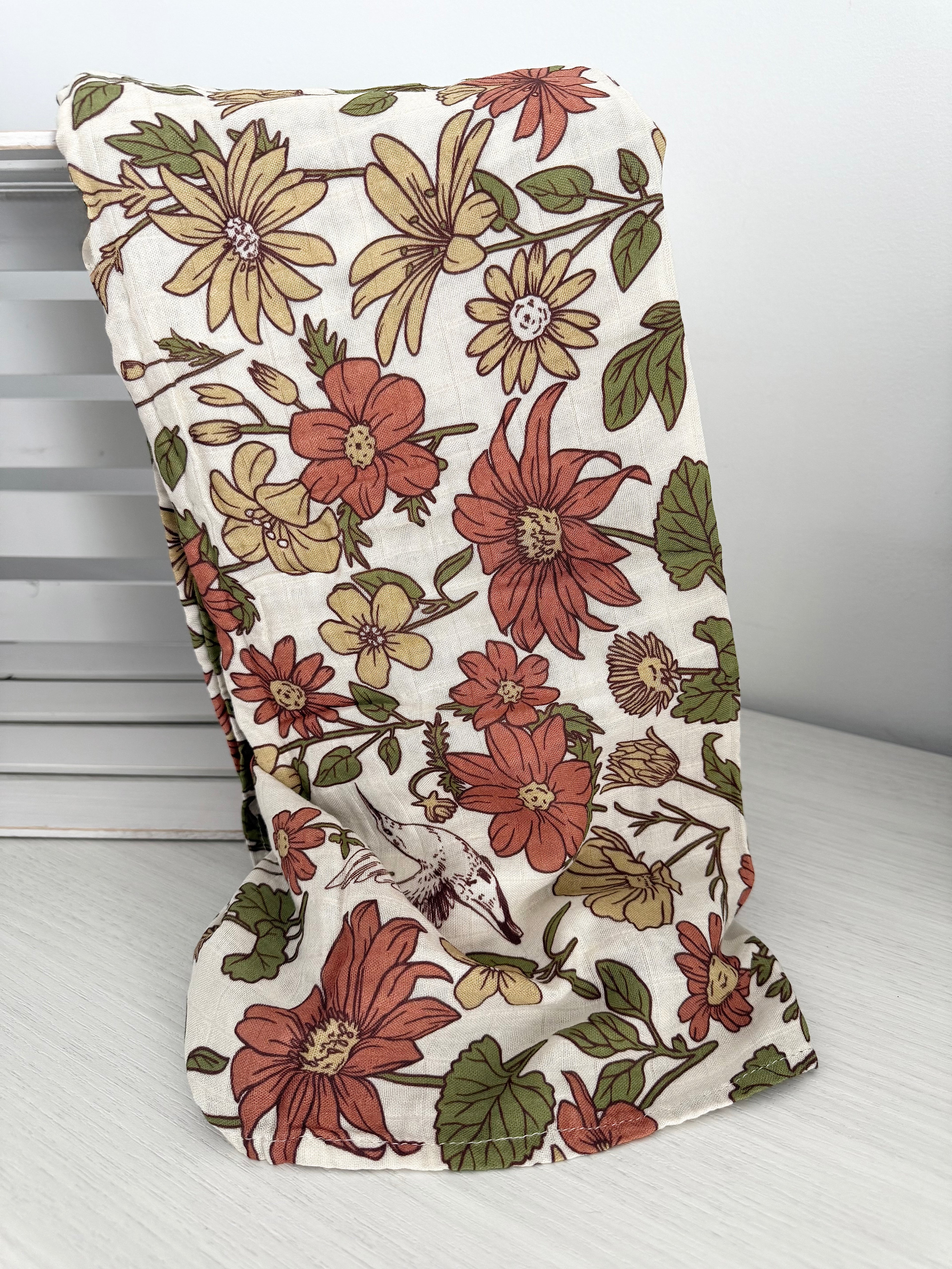 Mousseline - fleurs et colombe