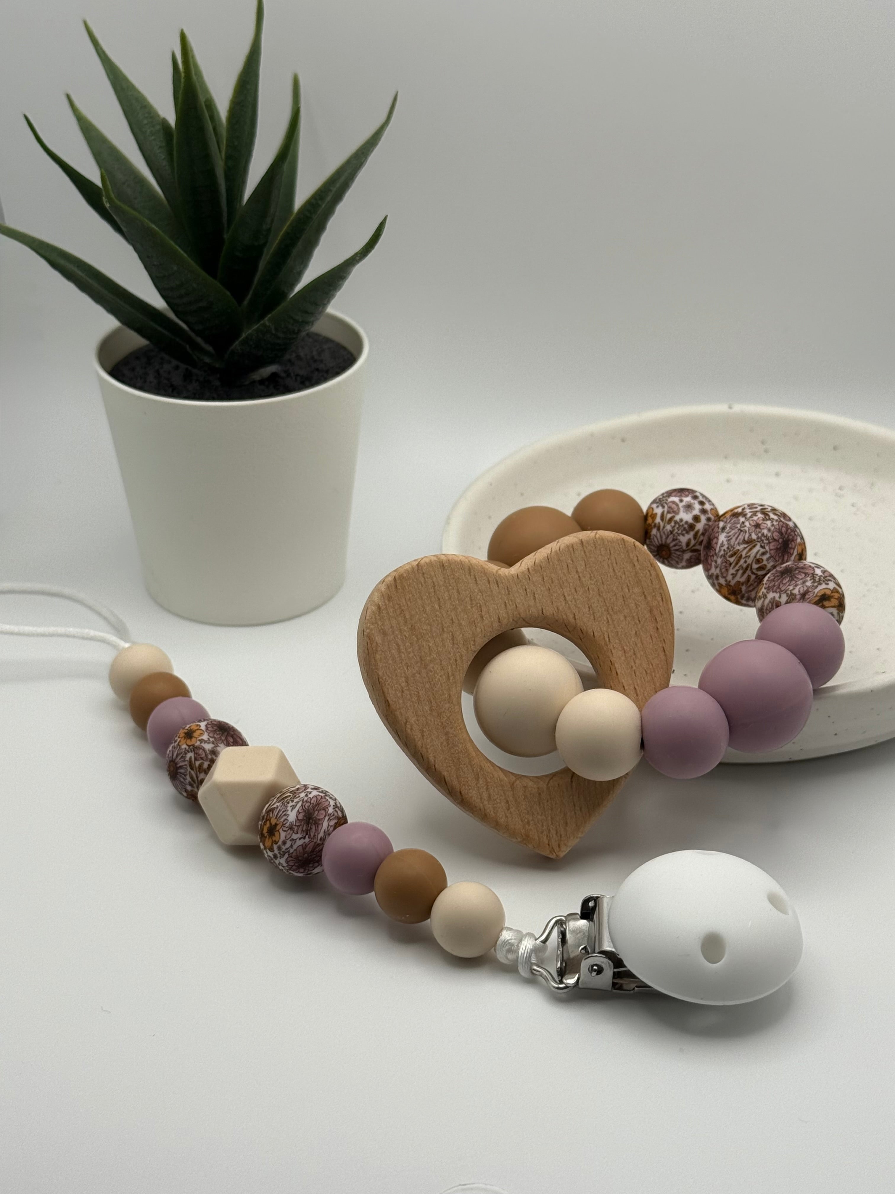 Coeur en bois - motif fleurs d’automne