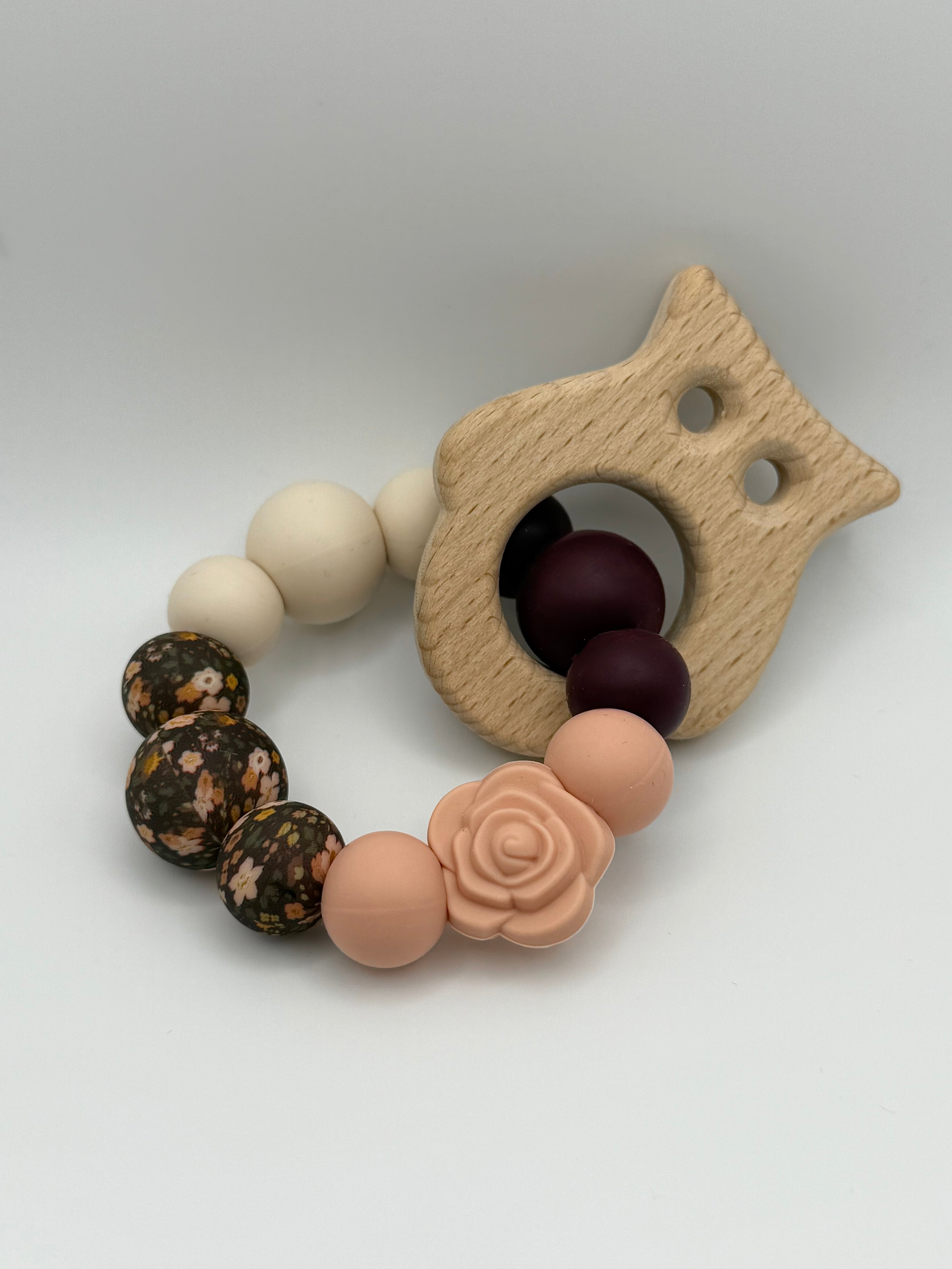 Hibou en bois - fleurs sauvages