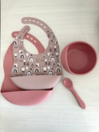 Bavoirs, bol et cuillère - arc-en-ciel