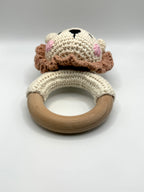 Hochet de bois crochetté - Lion